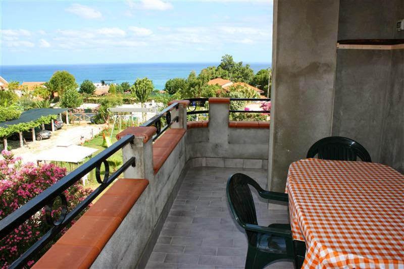 Case Vacanze Giardino Parghelia Luaran gambar