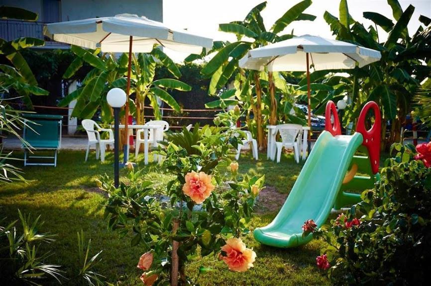 Case Vacanze Giardino Parghelia Luaran gambar