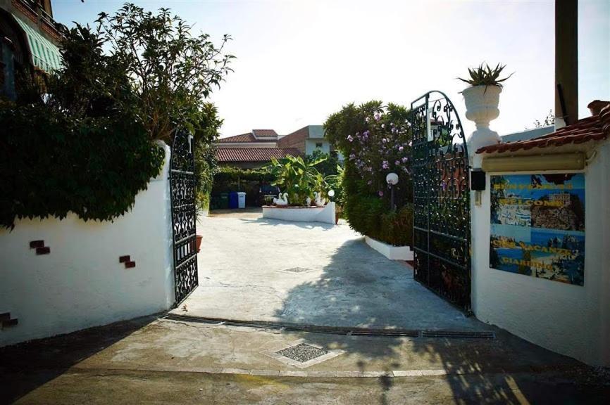 Case Vacanze Giardino Parghelia Luaran gambar